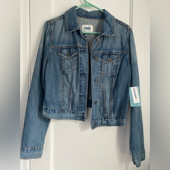 NWT - Classic Distress Jean Jacket for Women, Size Medium - Picture 1 of 10